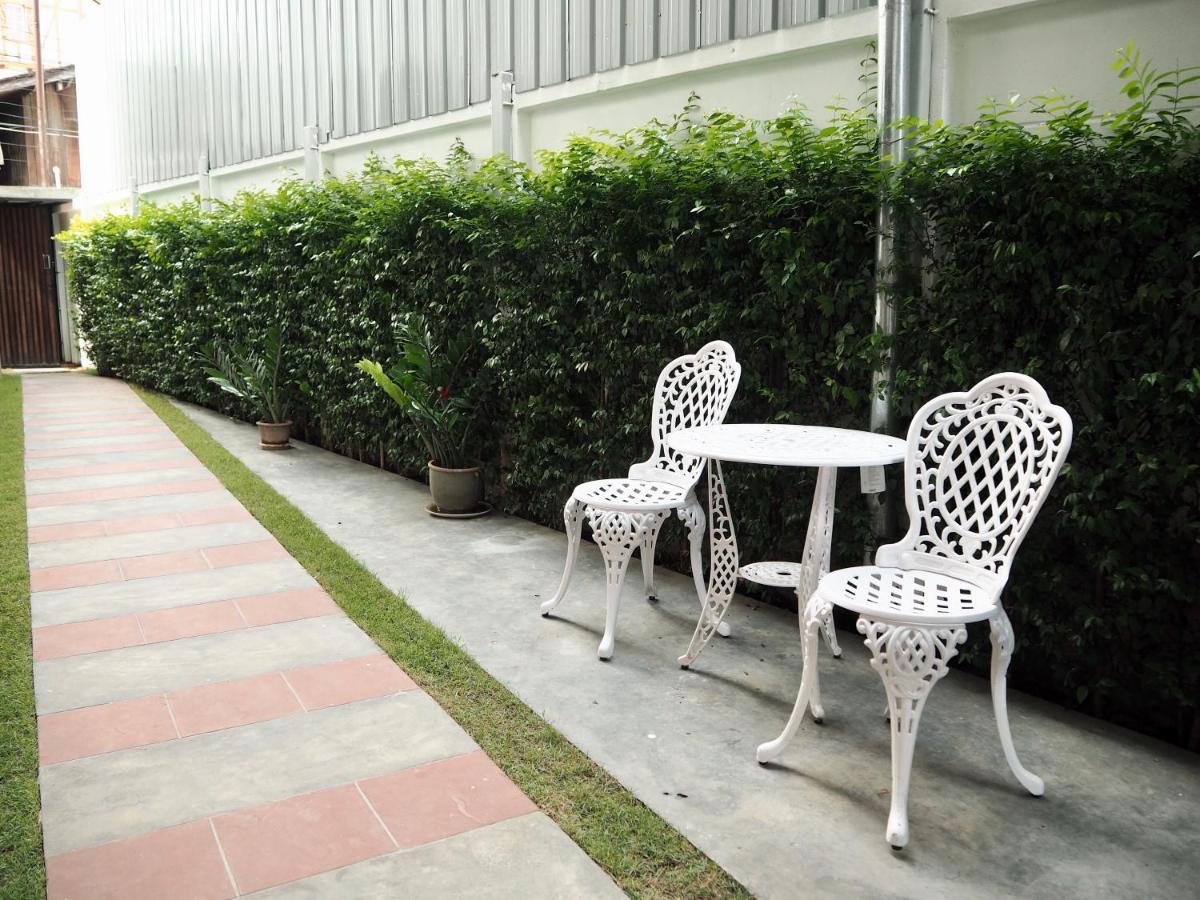 Bua House Poshtel Ξενοδοχείο Τσιάνγκ Μάι Εξωτερικό φωτογραφία